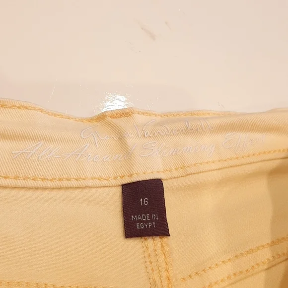 💠GLORIA VANDERBILT All Around Slimming Effect Shorts Amanda Womens Size 16 - Picture 9 of 12